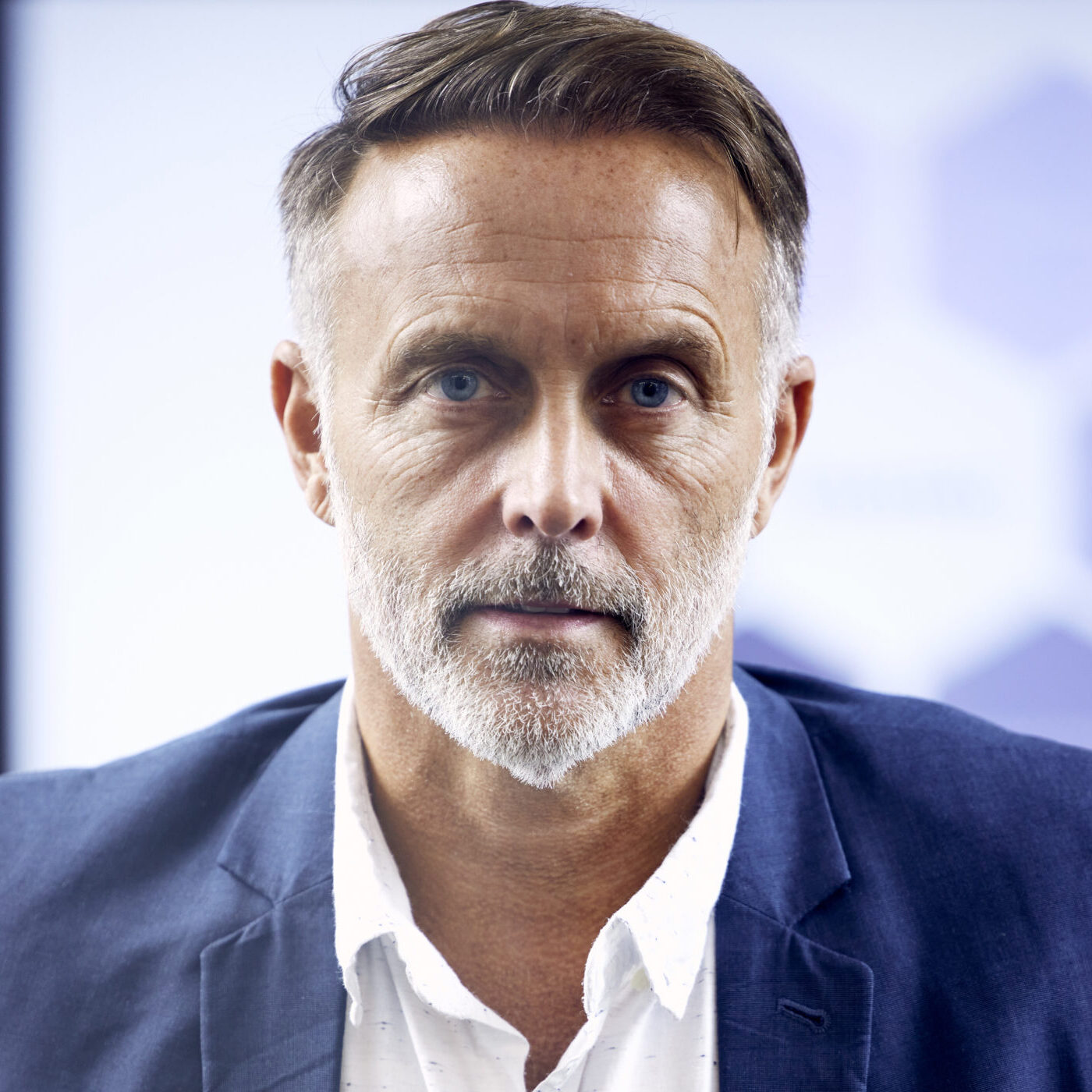 Dr. Fernando Bastos